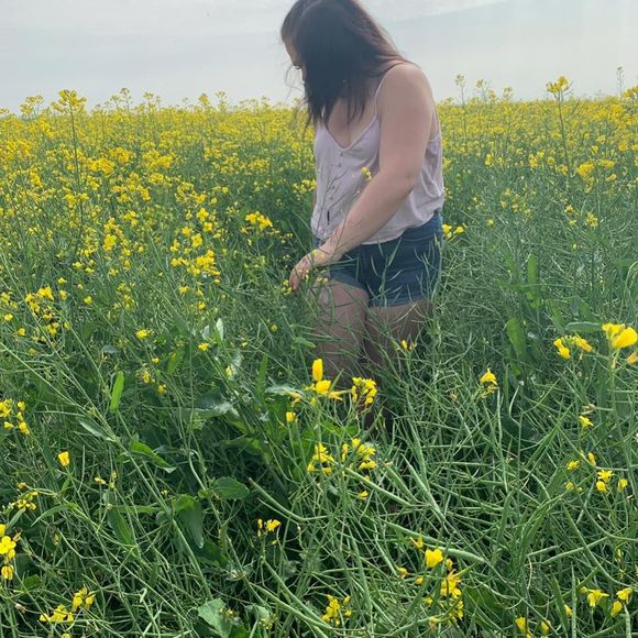 Meet your Posher, Taylor - Picture 1 of 1